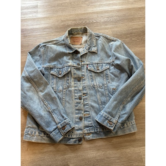 Levi's 70506-0216 Trucker Denim Jacket USA Made Size 44 Distressed